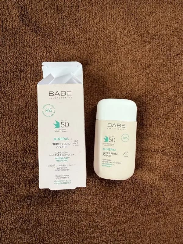 Солнцезащитный флюид тонирующий SPF 50 — Батуми — 35 ₾
