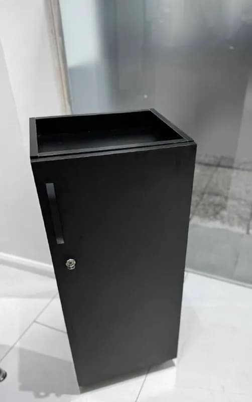 95×40×35), черный, 2 полки. — Батуми — 55 ₾