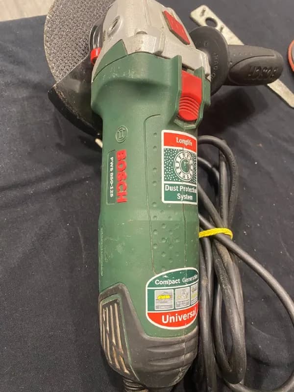 Bosch (угловая шлиф машина) — Батуми — 120 ₾