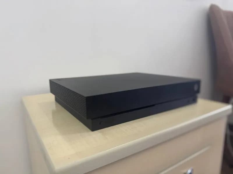 Xbox One X — Батуми — 610 ₾