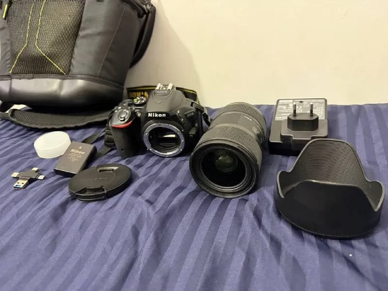 Nikon 5500D с объективом Sigma 18-35 mm (2000 лар) торг уместен. — Батуми — 2 000 ₾