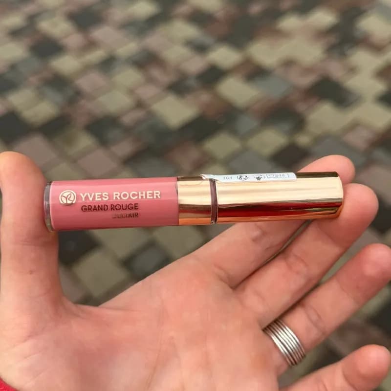 Блеск помада — Батуми — 30 ₾