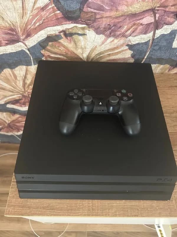 PS4 Pro 1 TB — Батуми — 500 ₾