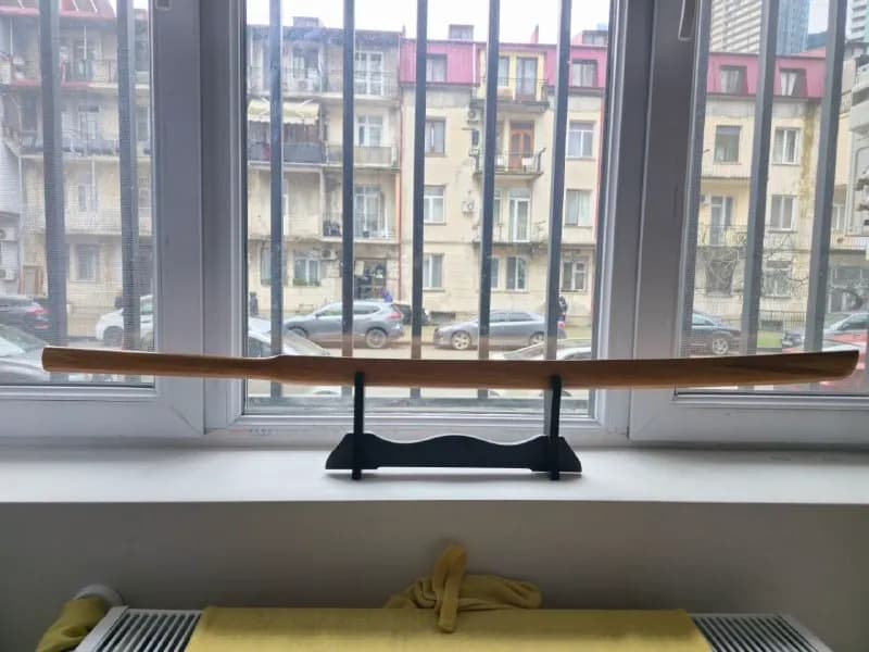 Деревянная катана меч из красного дуба — Батуми — 200 ₾