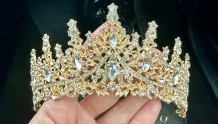 Женская диадема с камнями и стразами — Батуми — 50 ₾