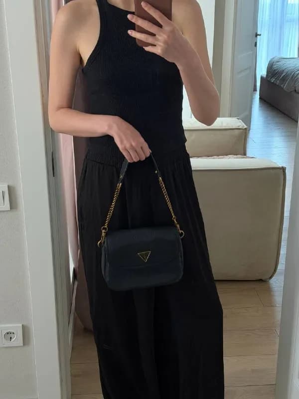 Guess — Батуми — 60 ₾