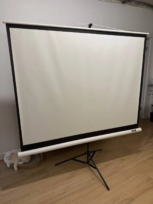 Экран для проектора Acer t87 180×146cm — Батуми — 250 ₾