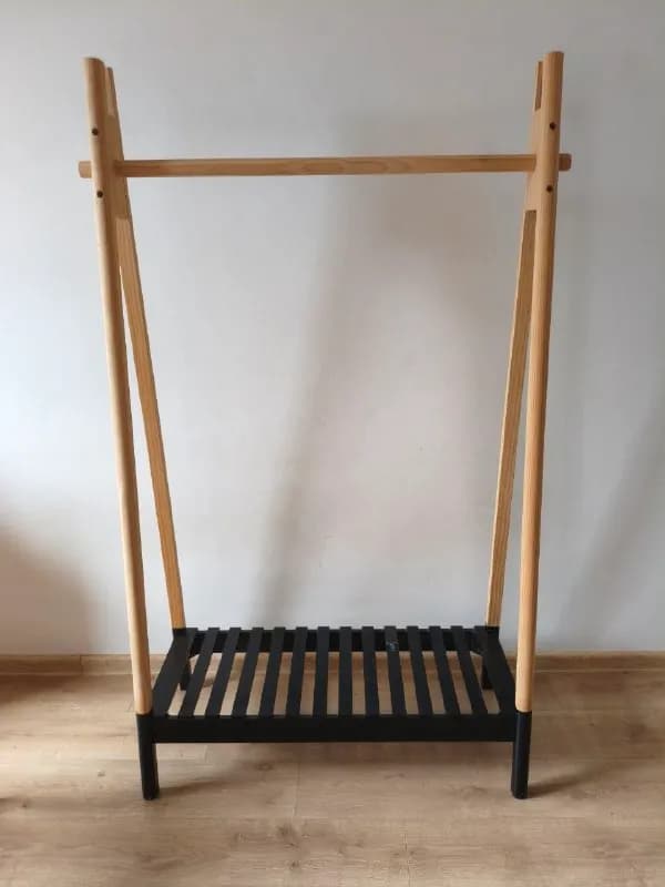 Напольная вешалка JUSK Jennet — Батуми — 150 ₾