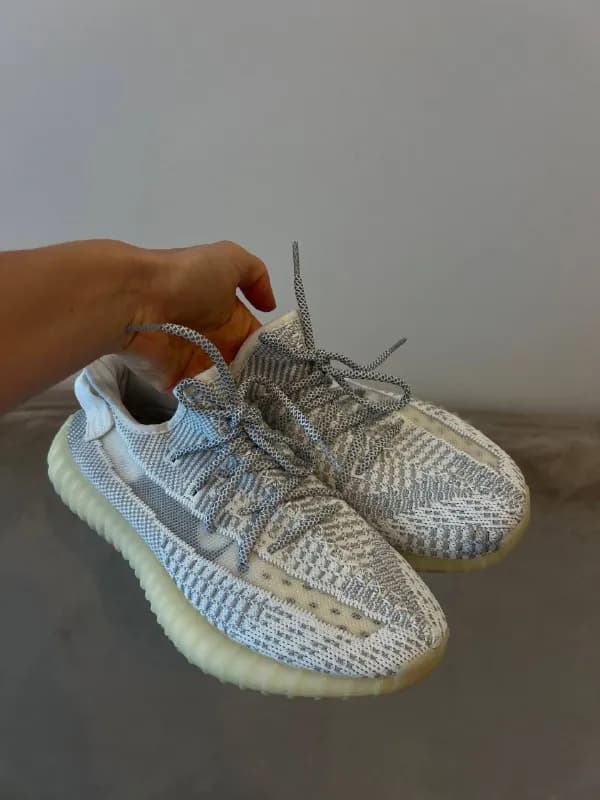 1в1, Yeezy — Батуми — 50 ₾