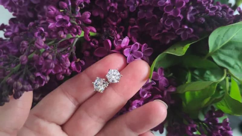 Серьги пуссеты с бриллиантами 2 Ct — Батуми — 200 ₾