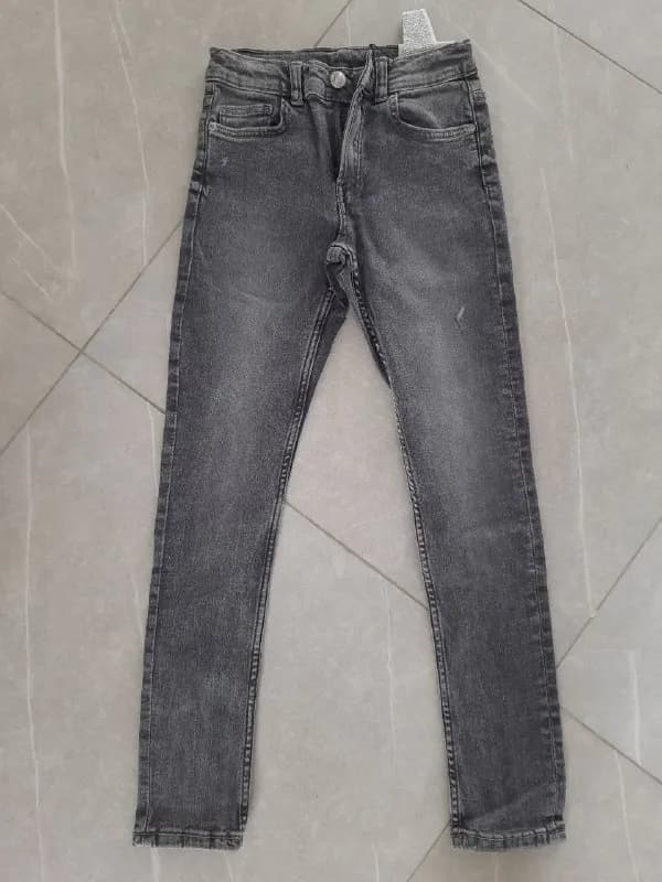 Zara. Новые, с этикетками. Размер 134. 20 лари. — Батуми — 134 ₾