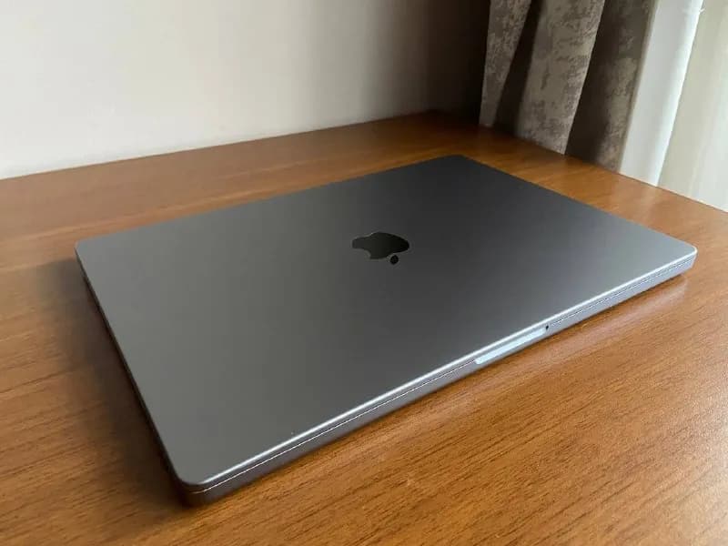 MacBook Pro на чипе M1 Pro, 16», 16GB RAM, 1TB SSD. — Батуми — 1 000 $