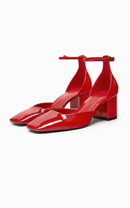 ZARA. Лаковая кожа. — Батуми — 70 ₾