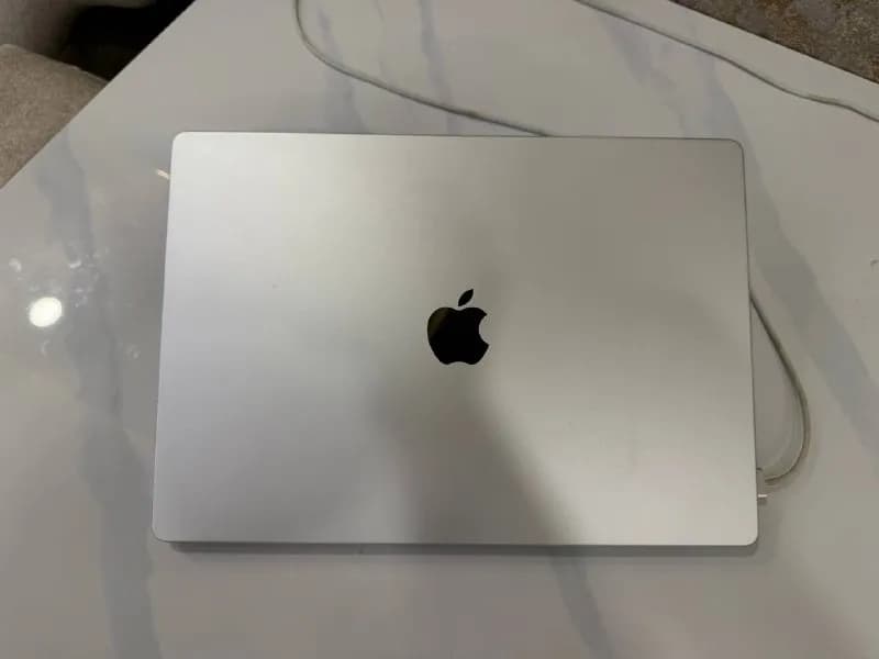 MacBook Pro M1 Pro 16/512 Silver 84% АКБ — Батуми — 2 450 ₾