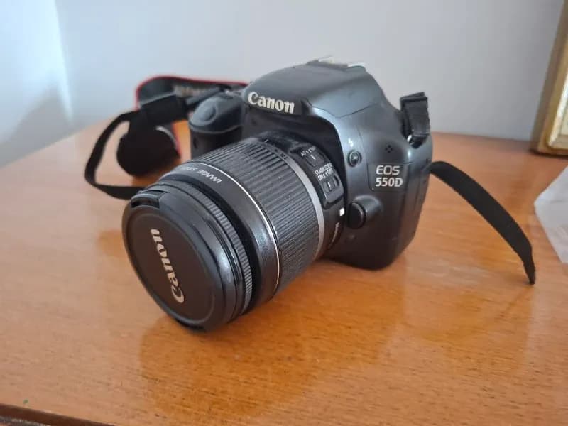Canon EOS 550D — Батуми — 250 ₾