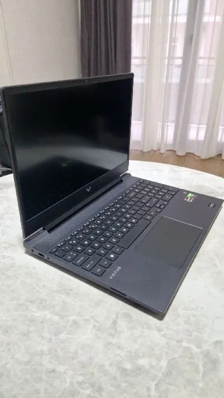 HP Victus ноутбук — Батуми — 550 $