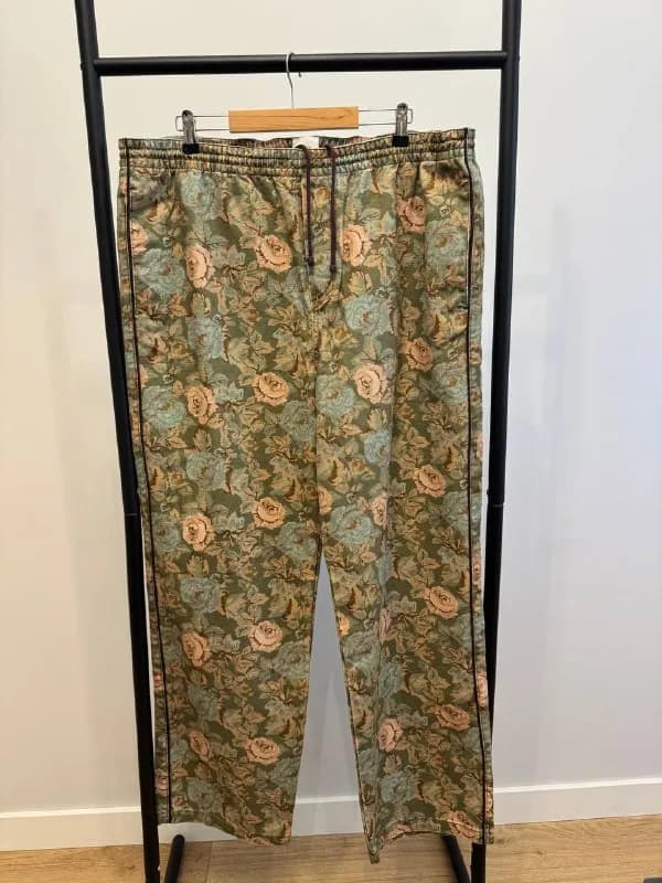 Джинсы H&M Unisex, размер XL — Батуми — 35 ₾