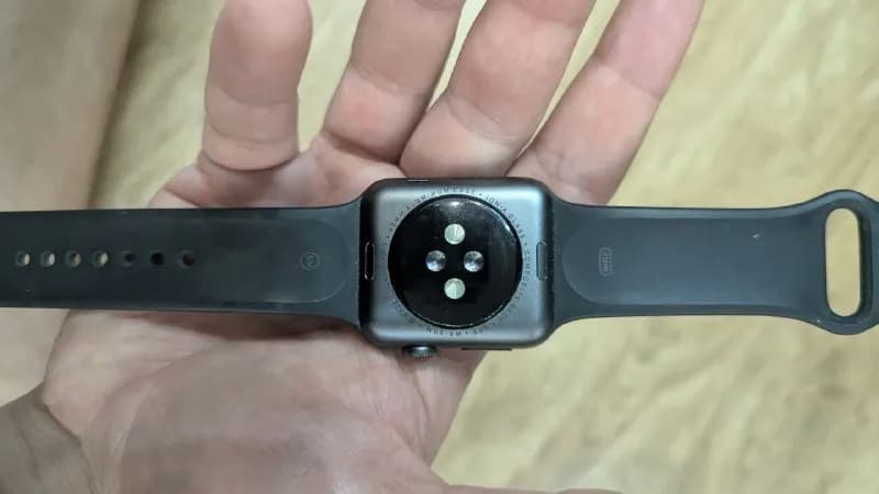 Apple Watch. Б/у, без зарядки. Цена договорная. — Батуми