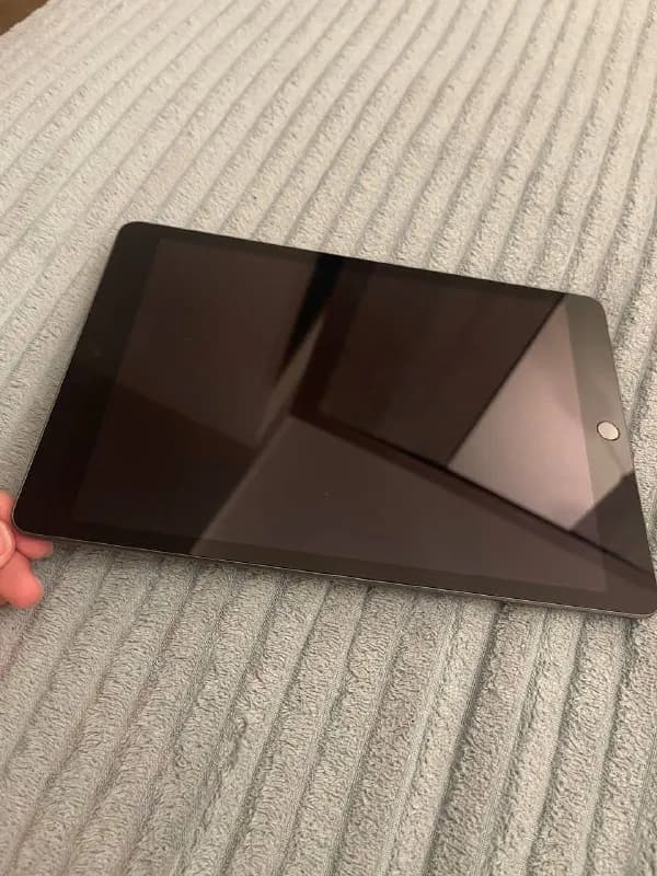 Apple iPad 9 (2021) — Батуми — 650 ₾