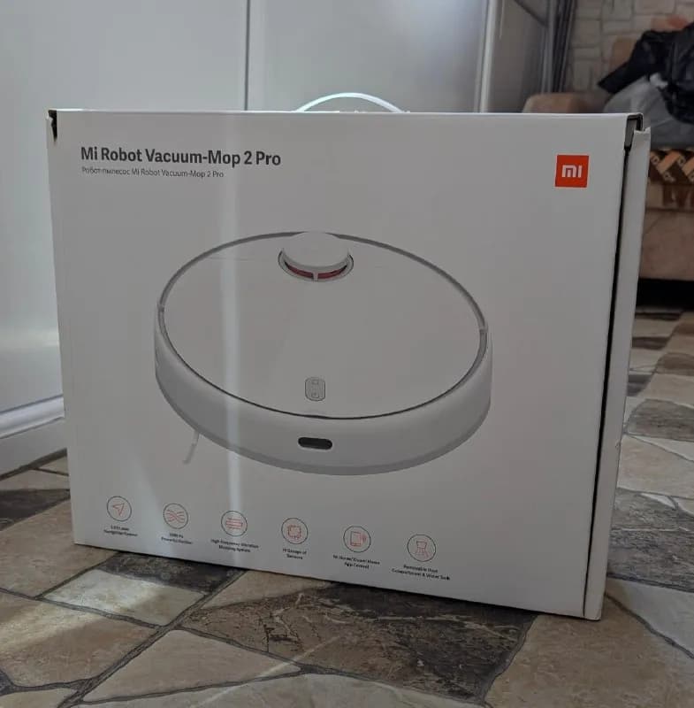 Xiaomi Mi Robot Vacuum-Mop 2 Pro Белый. Покупали в зумере 3 года назад. В подарок сменная щетка — Батуми — 500 ₾