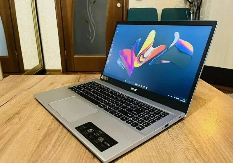 10-ядерный ноутбук 12-поколения на I7 процессоре Acer Aspire 3 A315-59 в идеальном рабочем состоянии — Батуми — 950 ₾