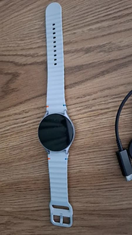 Samsung Galaxy Watch 7, 44 мм (Wi-Fi, без SIM) — Батуми — 400 ₾
