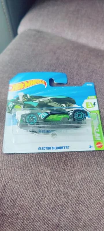 Hot Wheels из серии Treasure Hunts 🚗💨 — Батуми — 20 ₾