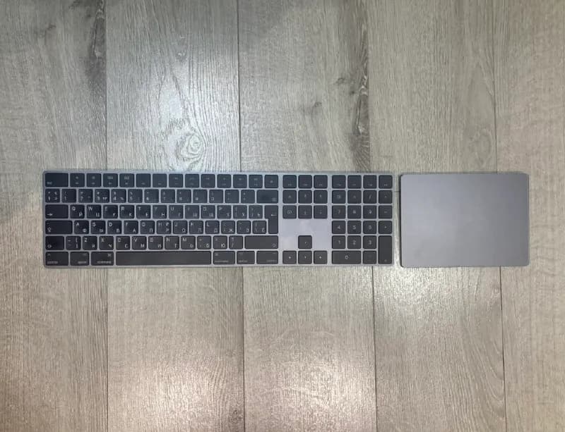 1. Клавиатура Apple Magic Keyboard A1843 (без Touch ID), русская раскладка — 275 лари — Батуми — 275 ₾
