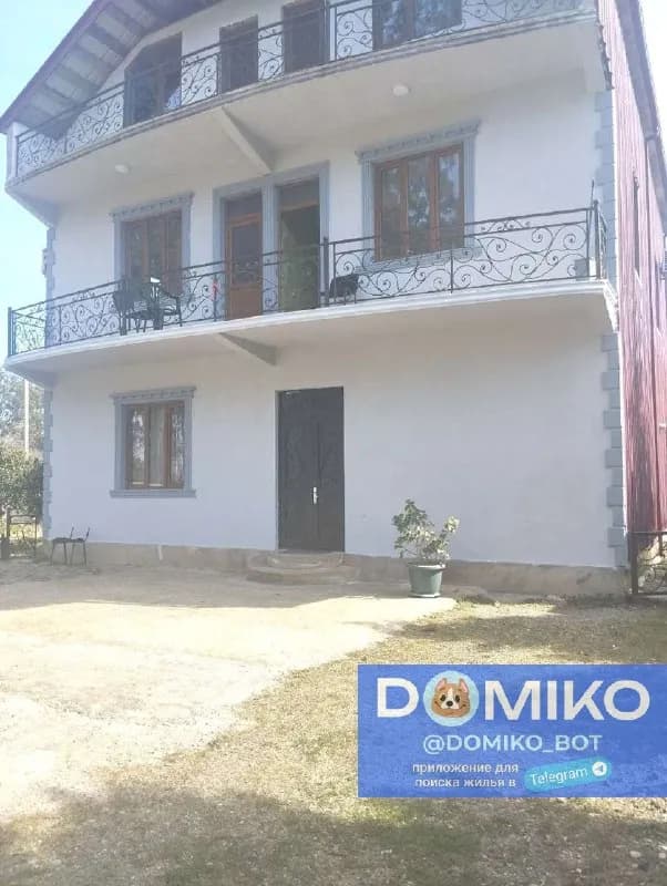 230 кв/м — Батуми — 1 500 $