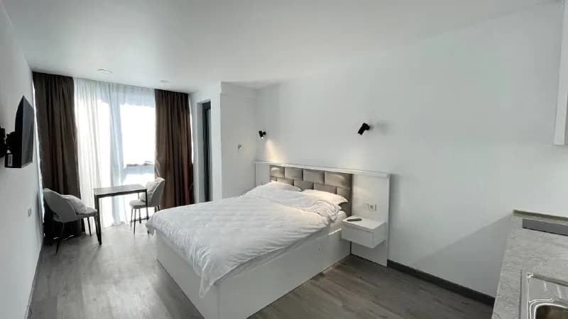 Blue sky tower, Тбель Абусаридзе 13, — Батуми — 400 $