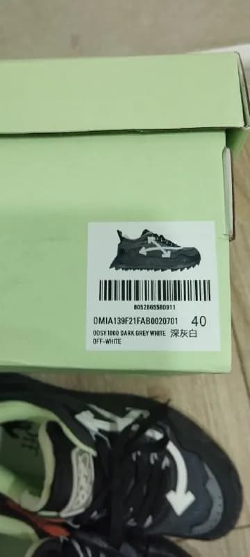 off white, новые-40 р на 39 р. -100 лар — Батуми — 100 ₾
