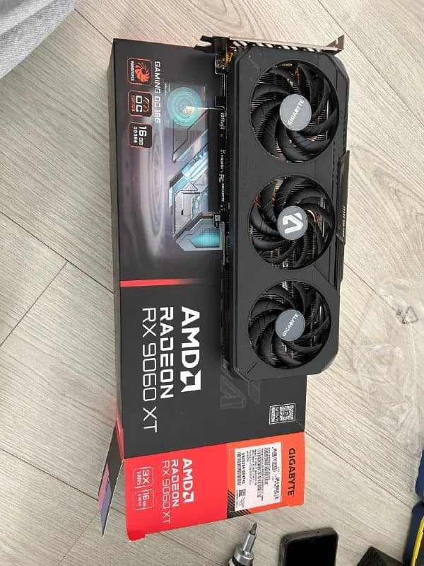 RX 9060 XT 16GB — отличное состояние — Батуми — 1 550 ₾