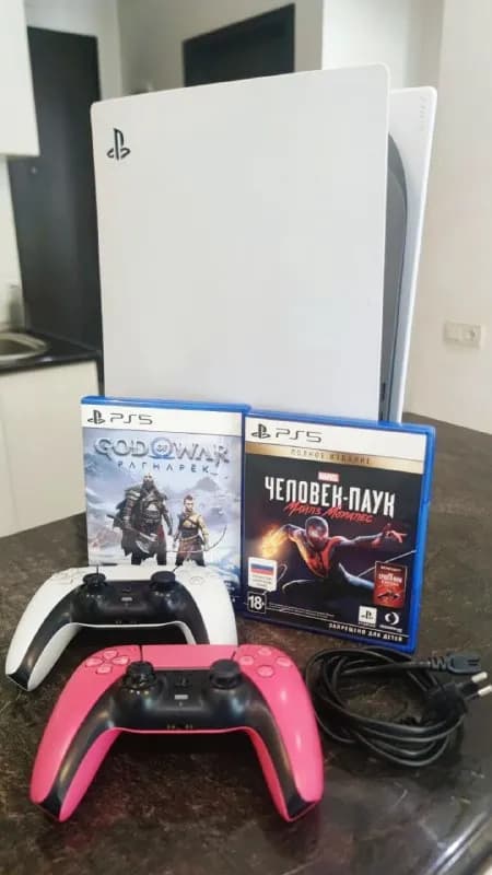 PlayStation 5 (Disc Edition) — Полный комплект + 2 игры — Тбилиси — 1 250 ₾