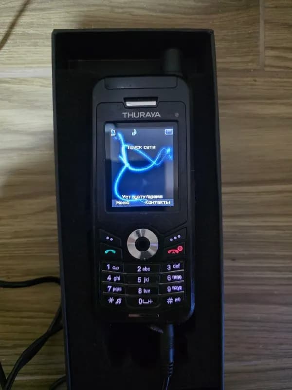 Thuraya tz5xt (dual), с зарядным устройством и кабелем для вывода в usb, требуется замена симкарты ( — Батуми — 150 ₾