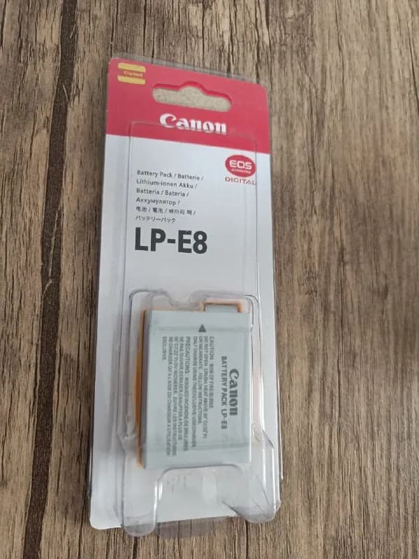 Аккумулятор LP-E8 для Canon — Батуми — 25 ₾