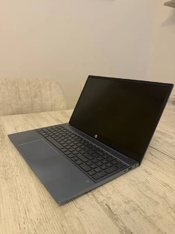 Windows Pawillion HP — Батуми — 750 ₾