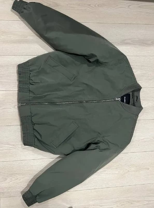 Бомбер Pull&Bear размер L новый — Батуми — 100 ₾