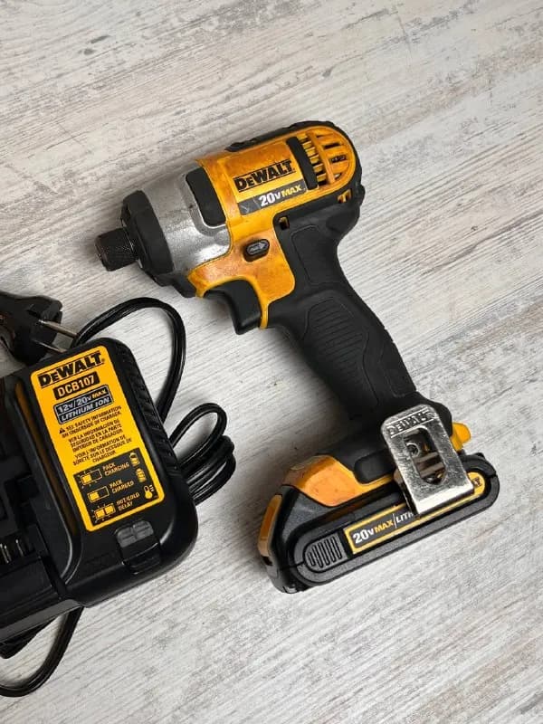 Импакт DeWALT DCF885 комплект — Тбилиси — 280 ₾