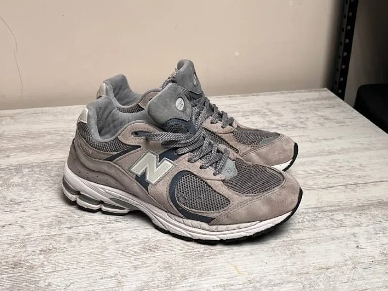 New Balance 2002R, оригинал, заказывал из США, состояние не идеальное, но вполне рабочее. Размер 8.5 — Тбилиси — 100 ₾