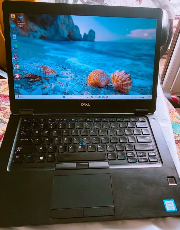 Dell 5490 сенсорным экраном 14 дюйм в отличном состоянии. Процессор icore 5. 8th. — Батуми — 490 ₾
