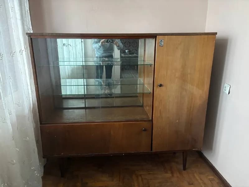 Самовывоз даром возле стадиона — Батуми