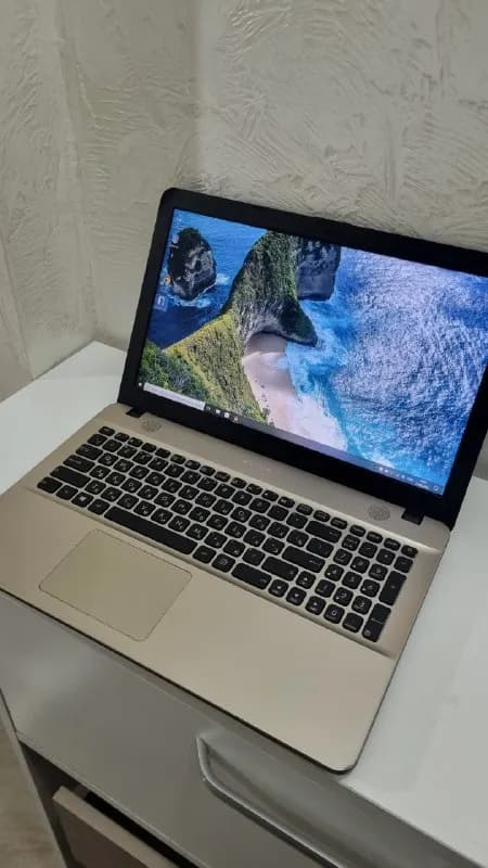 Asus k541 в отличном состоянии с видеокартой! Работает шустро, новый SSD. — Батуми — 460 ₾