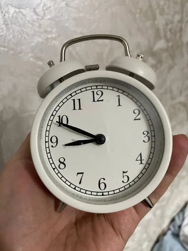 Мультиметр CEM DT-914, будильник IKEA, 2 спальных мешка — Батуми — 50 ₾