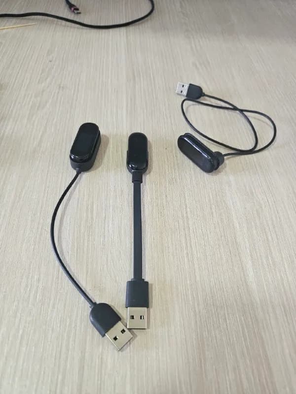 3 штуки без ремешнокм xiaomi buds от 20 до 50 лар. Гиря 24 кг 200 лар .телефон samaung a12 4/64 без — Тбилиси — 50 ₾