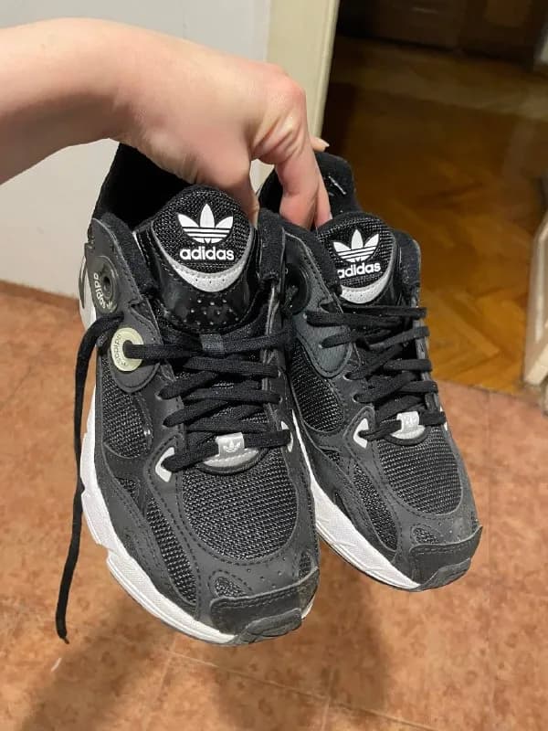 Astir low-top sneakers adidas — Тбилиси — 150 ₾