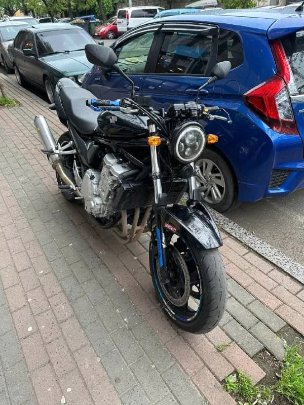 Suzuki — Батуми — 3 000 $