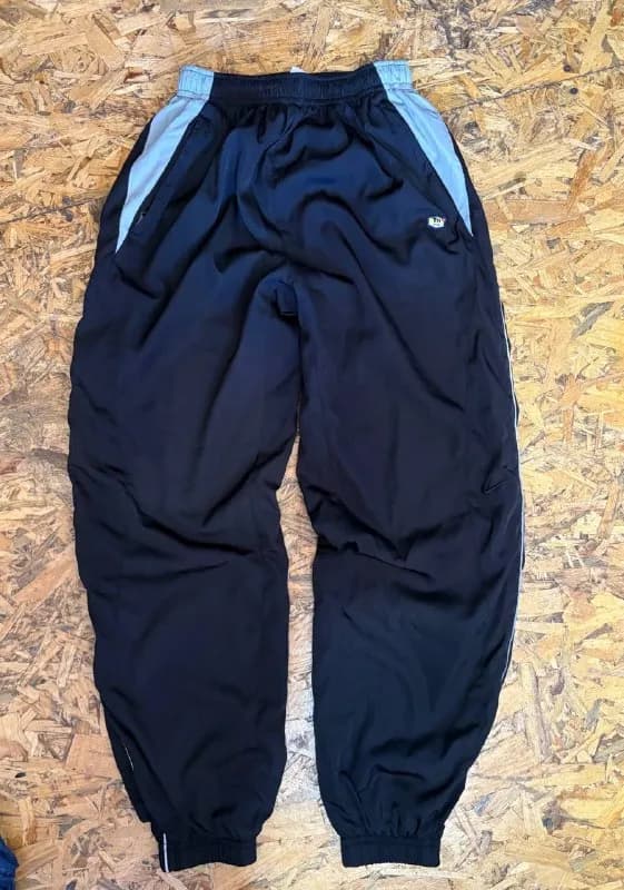 Nike TN Размер L — Батуми — 30 ₾