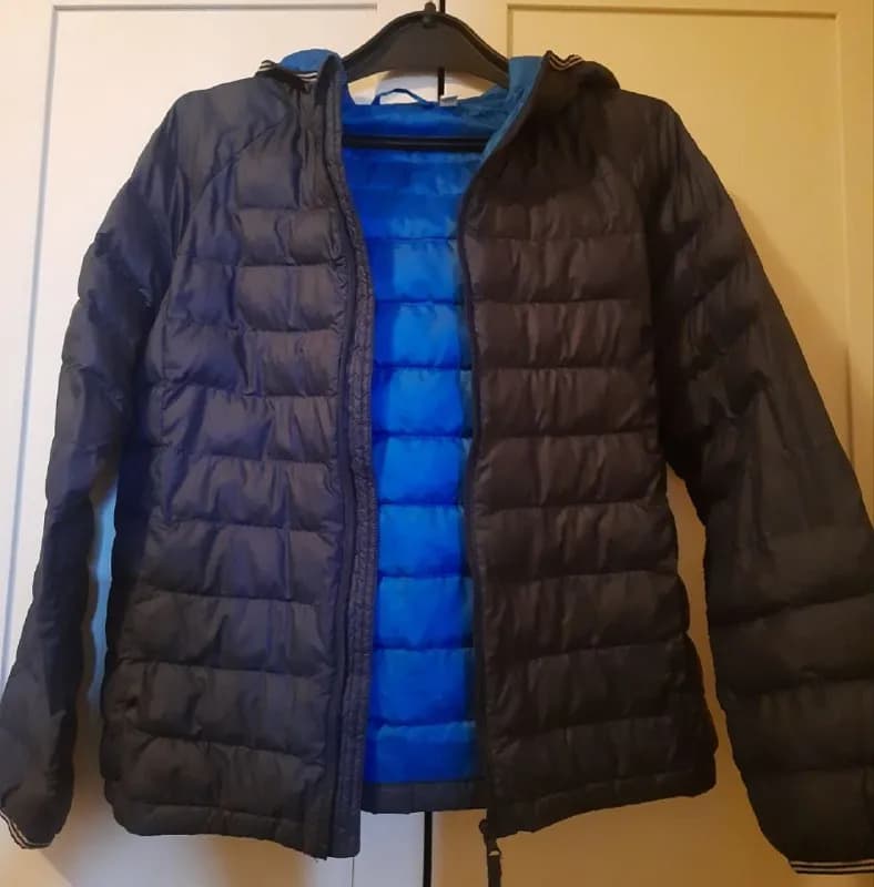Куртки для мальчика 10-13 лет — Батуми — 15 ₾