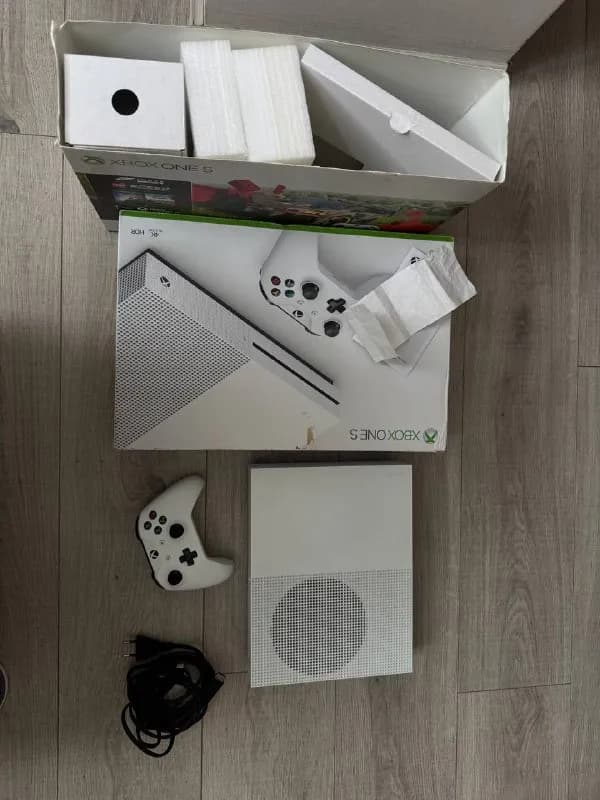 Xbox One S 1TB — Батуми — 550 ₾