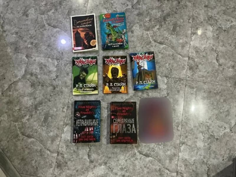 Книги на английском и русском — Батуми — 100 ₾
